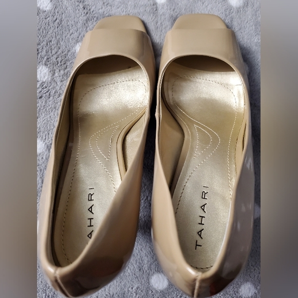 Brand New Tahari peep toe heels - Picture 5 of 10